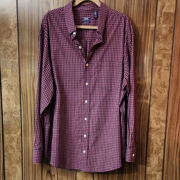 IZOD Checkered Button Down Shirt - Picture 1 of 6